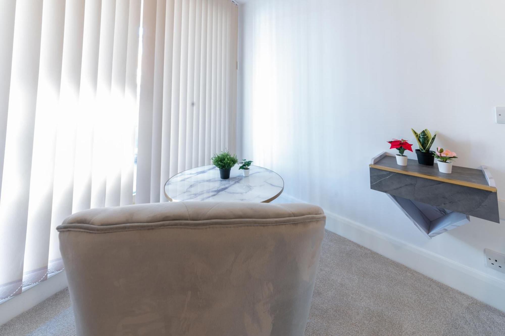 Luxury City Escape Apartments Londra Esterno foto